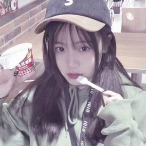 伤心的女孩很伤心