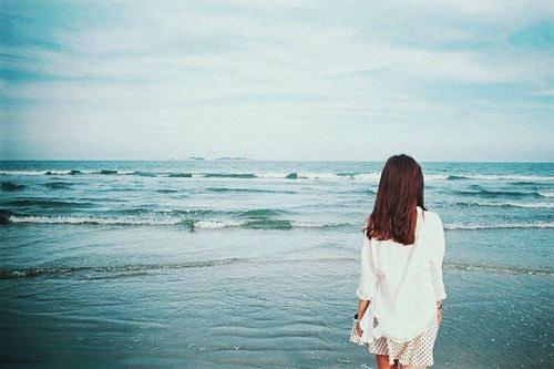 15,我越是关心,越耐磨,每次我想停下来,我隐藏了10,000个最短的爱情诗。