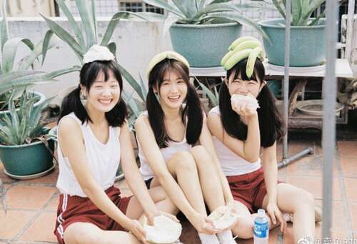 29，挥手昨天的痛苦，我必须来到今天的美丽，脱下今天的麻烦，我相信明天会更好，每一个挑战都被击倒了，每一个幸福都依赖于手上！