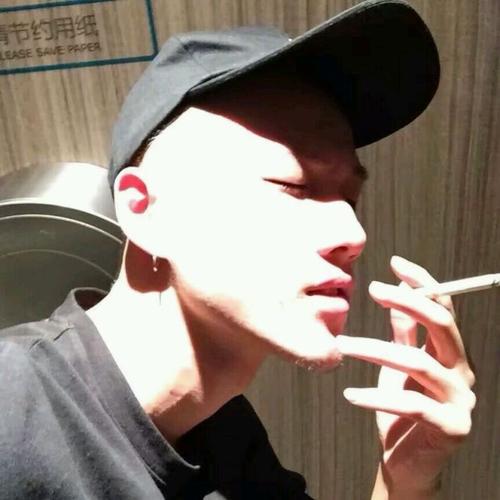 15，茶，有两种手势，漂浮，水槽;喝茶人，只有两个姿势，拿起，放手。生活就像茶，平静，褪色，它需要放下。