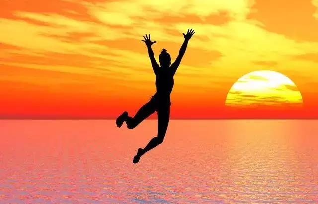 激励短句的句子到自己的挣扎2