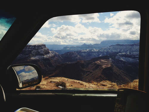 将其他人联系在平静的句子中