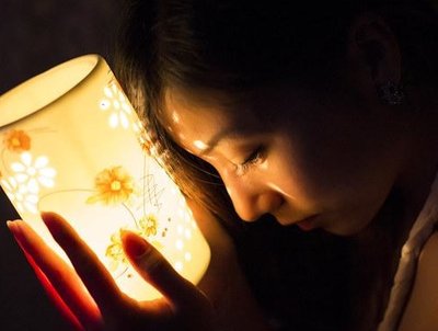 15.有时，如果有一个非常重要的人，他还没有回到我身边，我删除了对话框，我一直觉得对话是看来，好像我看到了我谦虚和嫉妒。