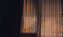 安慰生活中难过的人