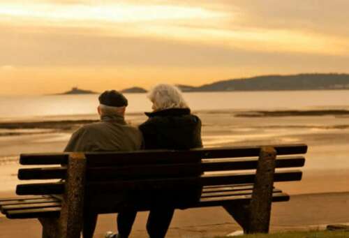 21,爱是一个人,一个人的正义,一个人的寒冷和温暖,独自,是老,无所事事。 - 独木舟