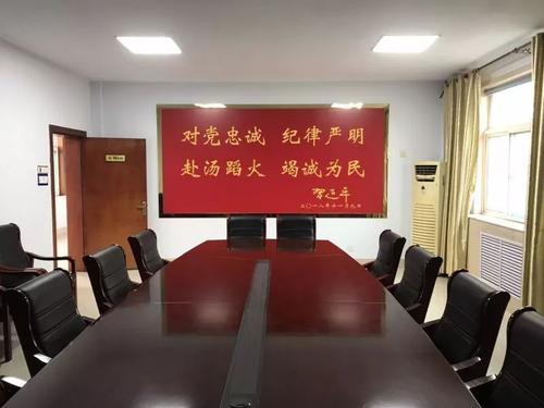 QQ个性标签在上面的10个单词下面