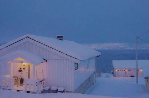 79,“春天总是花,夏一峰,秋悦,冬天应该雪。4,嘉兴,你可以和别人在一起”