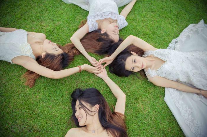 21，朋友是周围的身体;这是我无法帮助的数字;它是半夜的茶。