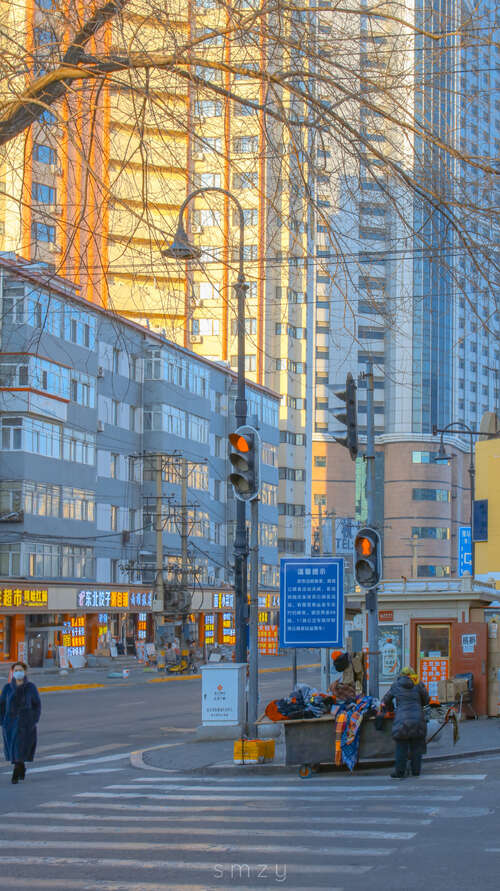 15.所有没有回来的风景都是一个美好的时光。谢谢过去，珍惜现在，和未来。他自己喊道，嘲笑他人，这是所谓的生活。