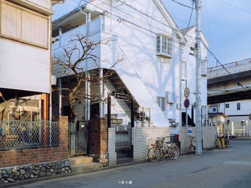 他满是，大脑是空的