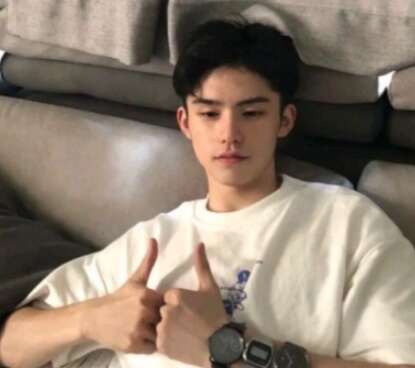 15，山区河流总是孤独，不会来到当天。