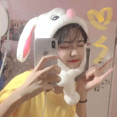 15.旧桌子的旧感受，与你分享你的年轻人，而不是半分钟。