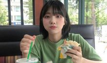 和好闺蜜朋友相聚时发圈的温柔文案