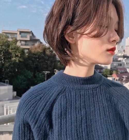 20,温暖是一种奢侈品,奢侈需要使用深处感冒和痛苦来反映。