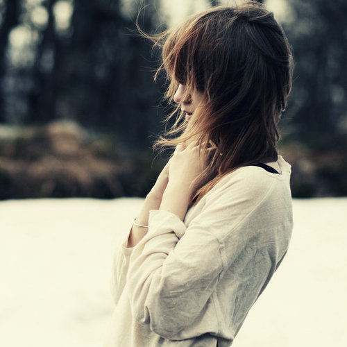 15.如果有一天，我最好的朋友有一个更好的朋友，我会像坠落爱情一样悲伤。