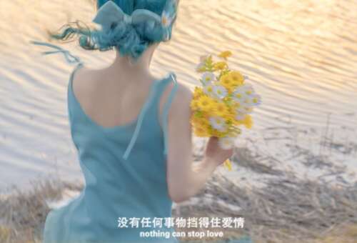 50,我们彼此相爱是愉悦,如此简单,如此艰难。