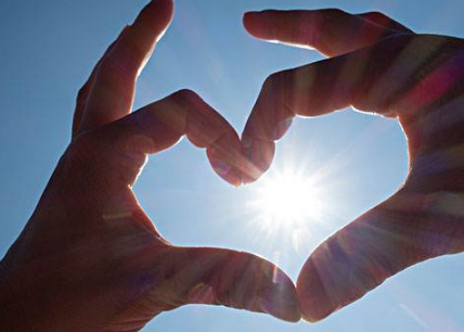 你想念我吗？当你梦见午夜时，天空曙光时，太阳在西方。