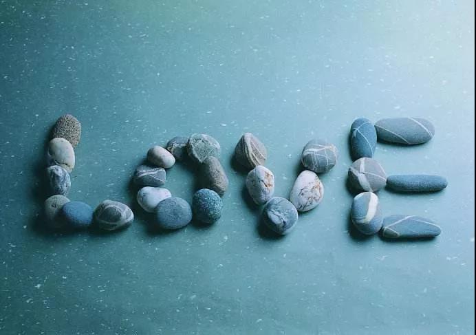 表达快乐的朋友圈文章1