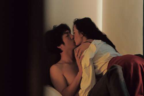 “你累了吗？”“不要累。”“但你一直在心里奔跑。”