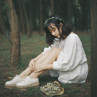 15,友谊是一种没有翅膀的爱。由于某种目的的友谊,不可能继续实现一会儿。