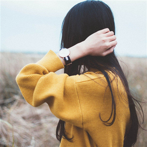 15,一句话有点少,三个句子也很好,五句话感觉很棒,十句话是抱怨,而且更多的人会令人讨厌。这个短信只是好,夏天是如此迅速,中间的预防工作应该掌握,短信的问候不能少了!