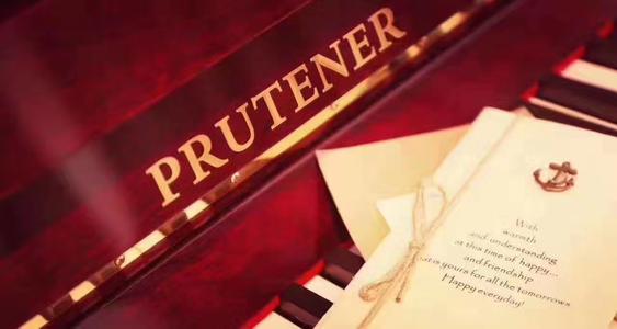 我生日快乐，谢谢我的母亲，谢谢我的妻子。