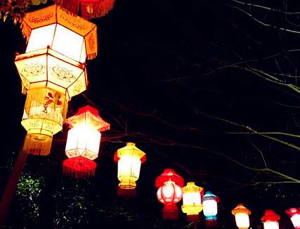 2021年灯笼节朋友很漂亮，1