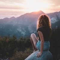 关于描述烟花的句子（选定43句话）一个美丽的短句