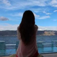 一个人静静发呆的文案句子(精选33句)