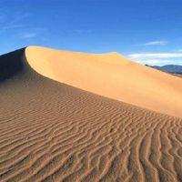 形容大漠的壮观景色的句子(精选45句)