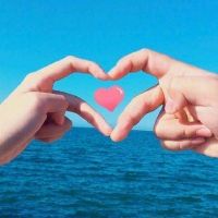 不带爱字却充满爱意的文案句子(精选94句)