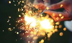 关于烟火的优美句子