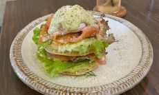 形容和朋友相聚开心的句子