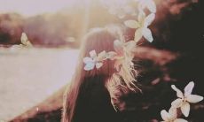 表面开心内心难过的句子