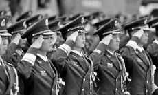 哀悼烈士的句子 向英雄致敬短句