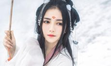 第一次穿古装简短说说