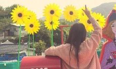 如何发送短信以表示对老师的问候？