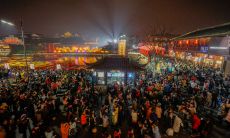 中秋佳节，人潮如涌，闲话一番透析出游经验