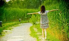 措辞令人失望的句子，让个体感受到意外打击、沮丧和不满