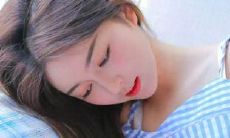 一句令人难忘的伤痛句子，带给人离开某人的心痛之感