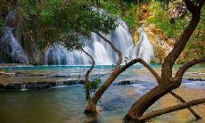 一些的改写：友情：一种既短小又深刻的句子所无法表达的强大力量