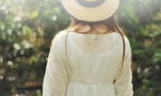 一些值得用来在朋友圈赞美女友的句子推荐