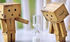 只有当我们曾经心动过，才会深刻感受到情感的伤痛