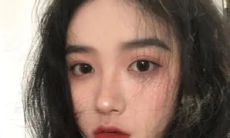 女性表达不满情绪时常使用的各种语气词，诸如“呀”、“哦”、“嘞”、“啦”等等