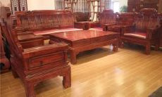 收到一条由红木家具所发来的问候短信