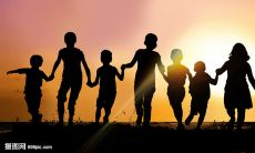 一些深情而珍贵的话语，探讨深刻而难以捉摸的友情的不同层面