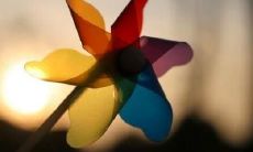 享受开心美好的午后时光：慵懒惬意的句子分享