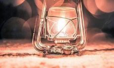 无论是爱情还是友情，人与人之间都是相互的，相互依存、相互依赖的复杂关系