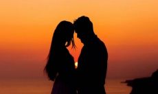 听了一遍又一遍的表白情话，“我爱你”已经变得有些陈腐。那么，我们该怎样用最暖心的一段话来给男朋友表白呢？