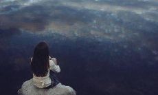 在无声中倾听爱情的失望：关于沉默的句子重新审视